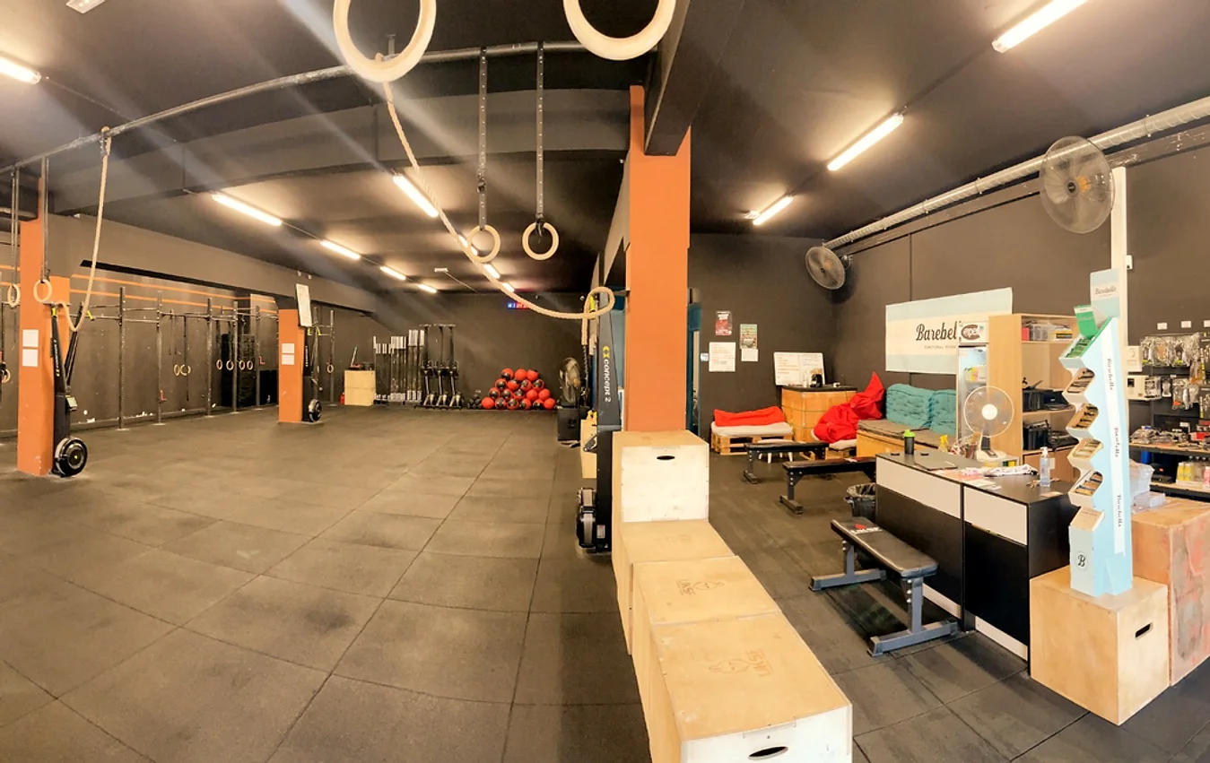 crossfit saint denis la reunion salle sport fitness workout crossfit athlètes burpees protein sport